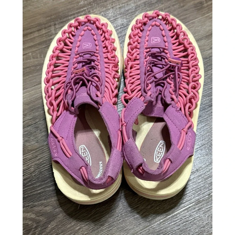 Womens Keen Uneek Sport Sandals Hiking Sandals Shoes Purple Pink Size 7.5 Bungee